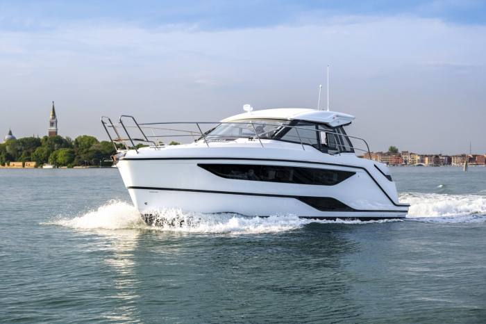 2025 Bavaria SR35 Open