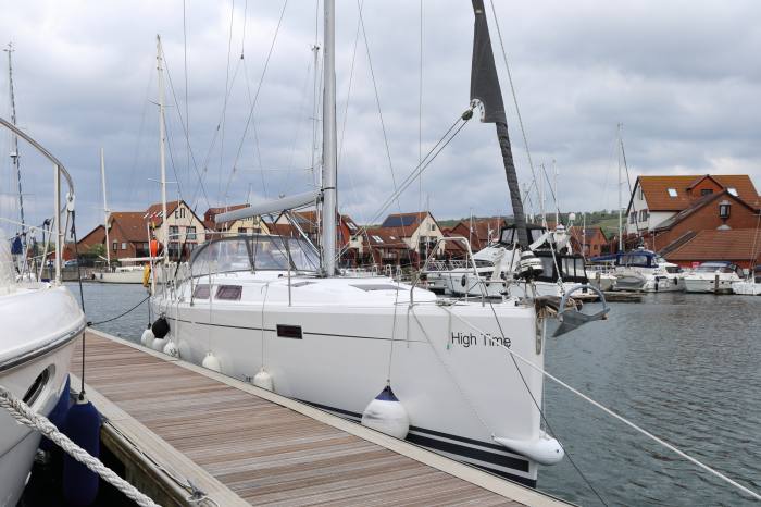 2012 Hanse 415