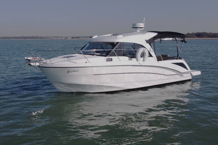 2018 Beneteau Antares 8
